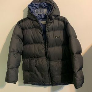 Oh Nike winter coat with hood !